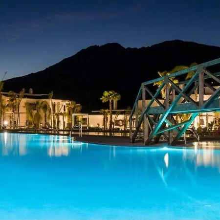 Seaviews Private Jacuzzi Rooftop&luxurious Living