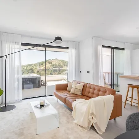 Seaviews Private Jacuzzi Rooftop&luxurious Living Apartment Estepona