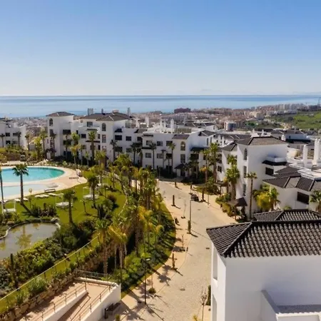 Seaviews Private Jacuzzi Rooftop&luxurious Living